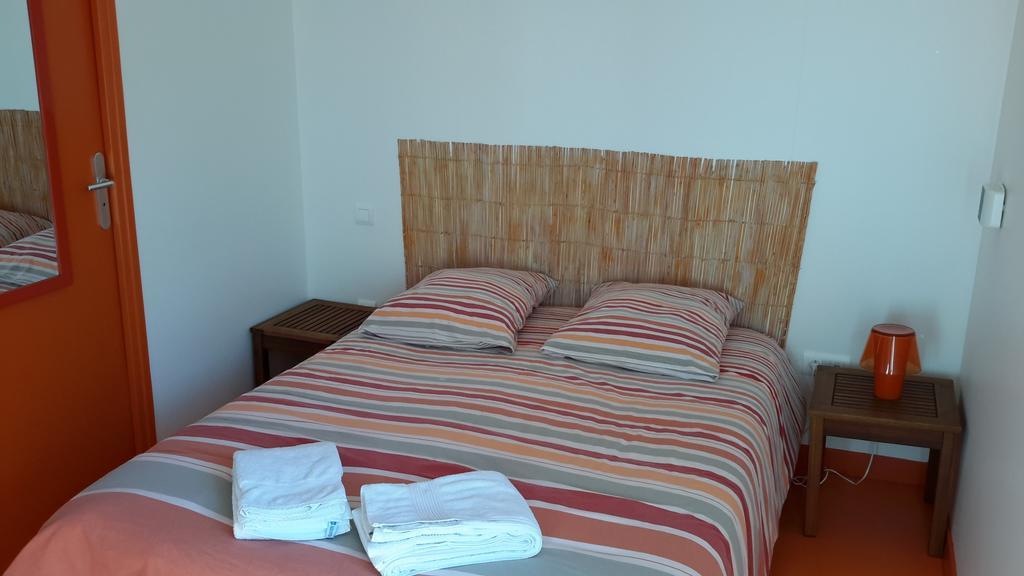 Auberge Du Doulon Lamothe-Montravel Pokój zdjęcie